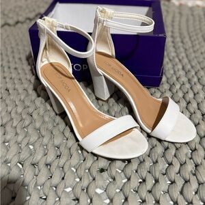 TOP Moda Women's Elegant White Heels
